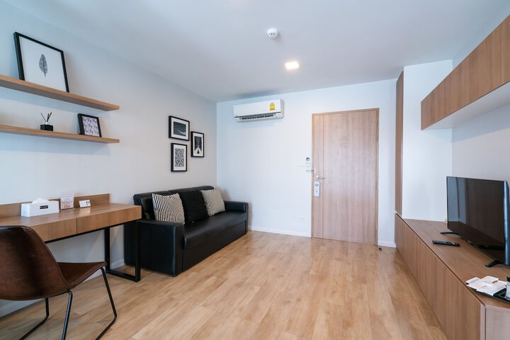 Room 13 of 31