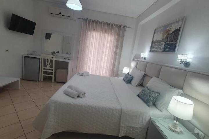 Room 16 of 106