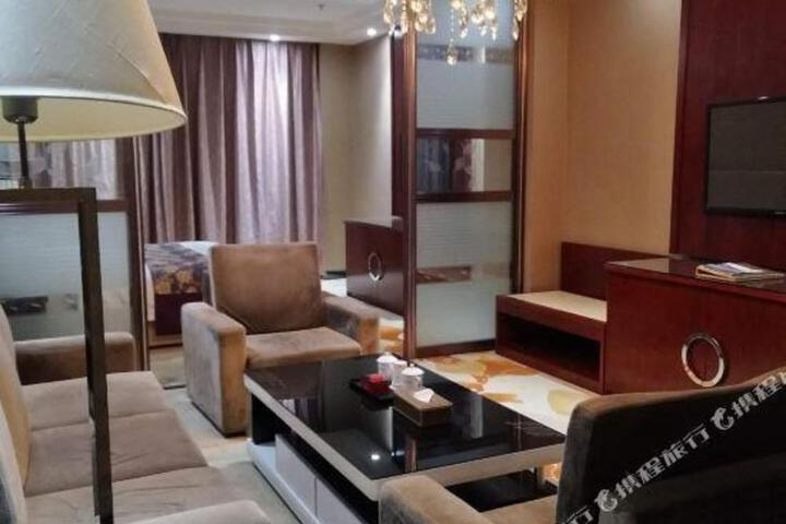 He Huang Pearl Hotel