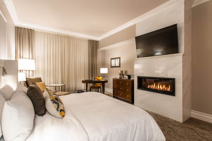 Room 40 of 169