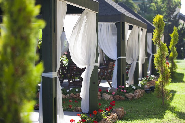 Hotel Exterior 148 of 164