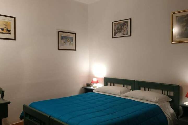 Room 6 of 45