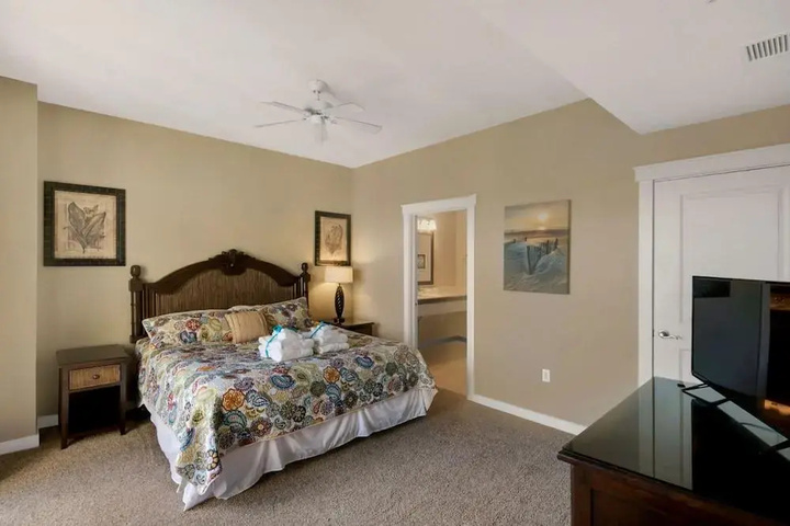 Room 3 of 22