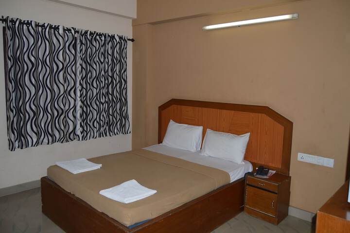 Room 5 of 21