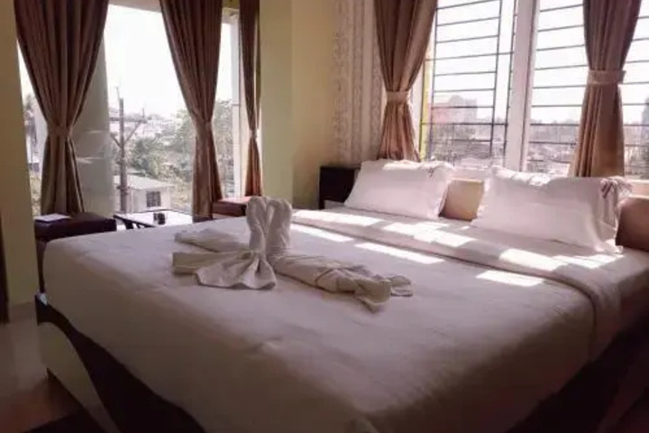 Room 3 of 11