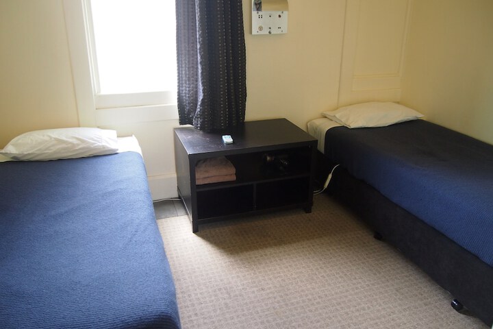 Room 11 of 69