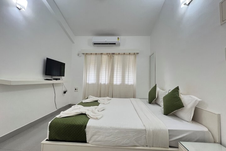 Room 18 of 53