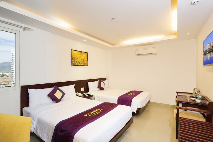 Room 7 of 61