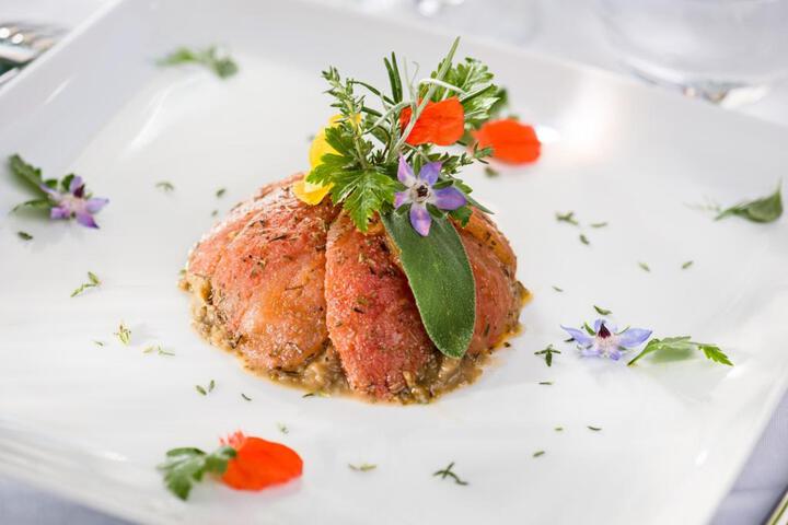 Dining 59 of 163