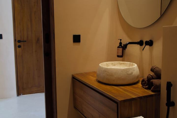 Room 45 of 61