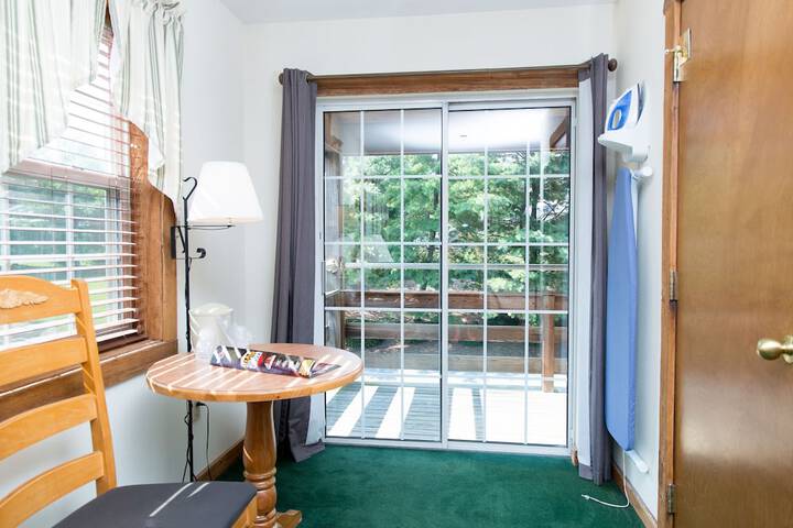 2 Queen Beds Refrigerator WiFi Continental Breakfast (1 of 7)