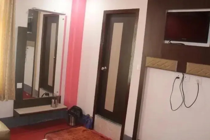 Room 17 of 23