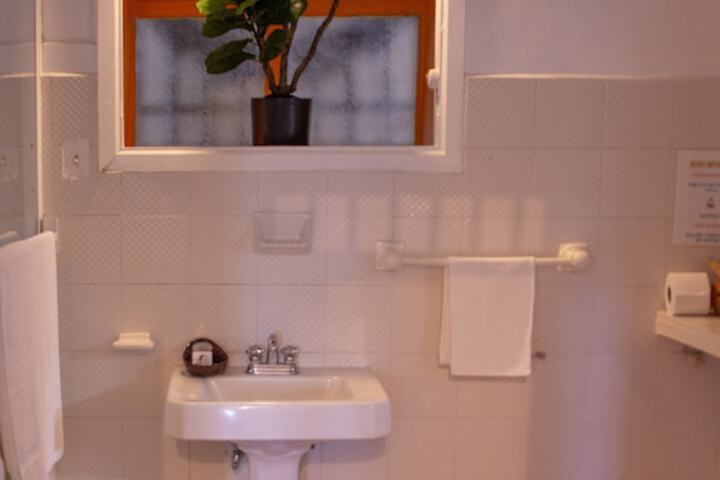 Room 11 of 24