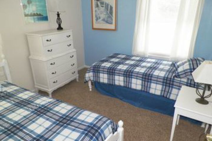 Room 7 of 19