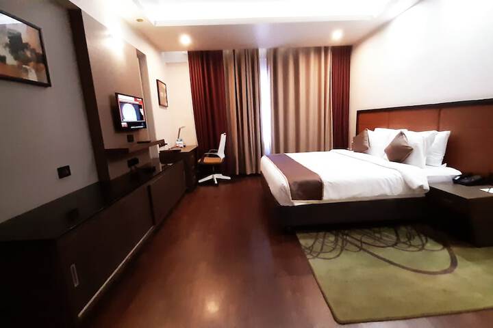 Room 11 of 75