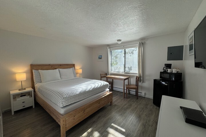 Room 26 of 155
