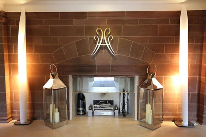 Entrance & Lobby
