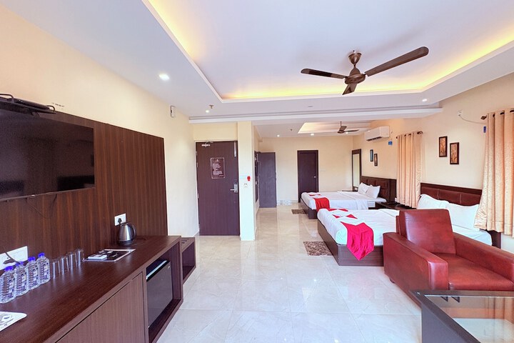 Room 32 of 77