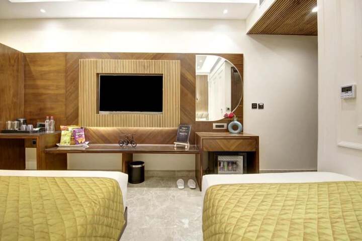 Room 13 of 41