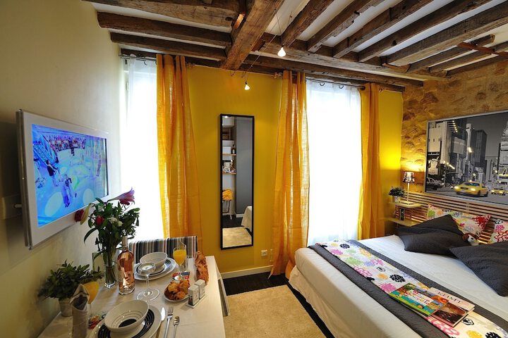 Room 145 of 648