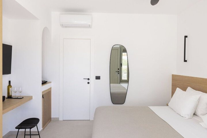 Room 5 of 129