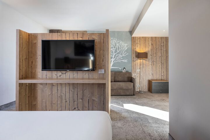 Room 18 of 57