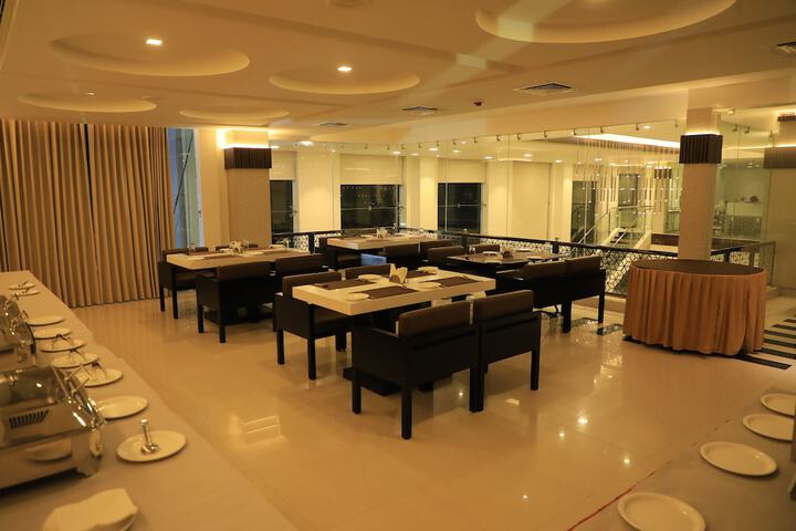 Dining 20 of 30