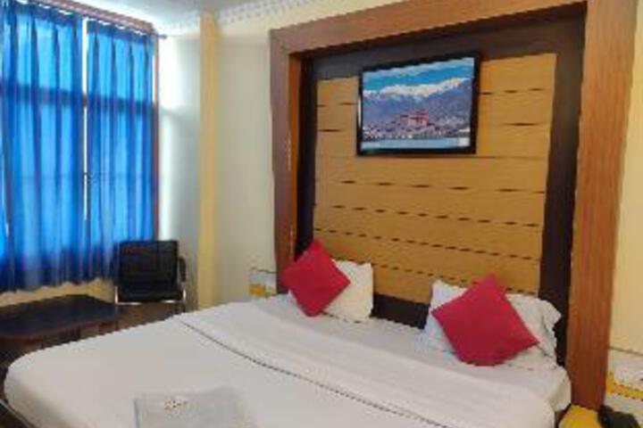 Room 10 of 44