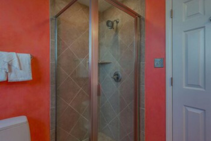 Room 23 of 148