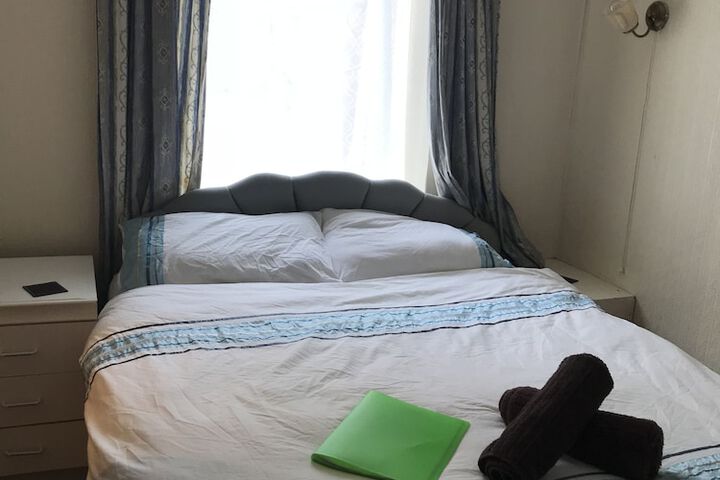 Room 17 of 48