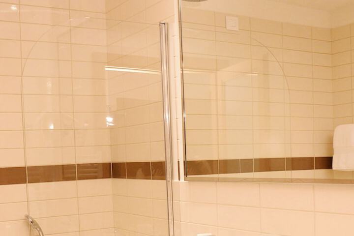 Clean Restrooms