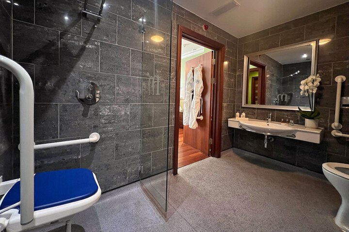 Room 40 of 52