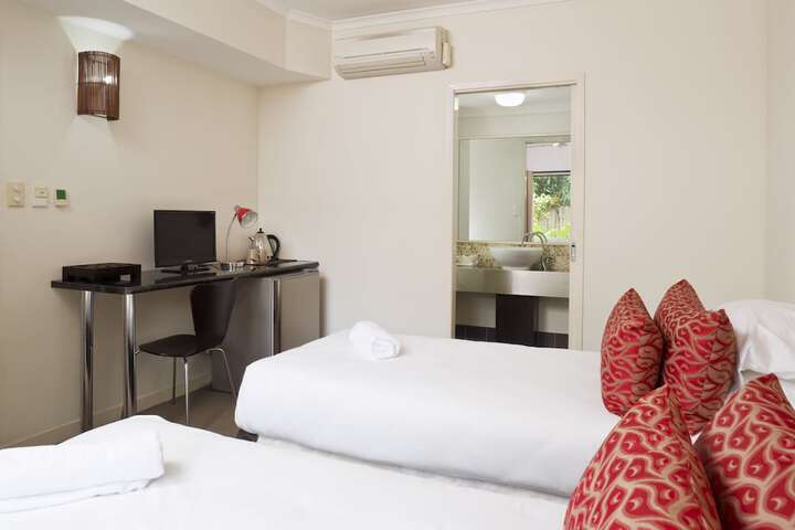 Room 5 of 36