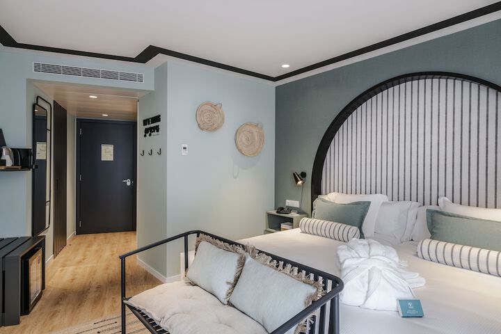 Room 9 of 67