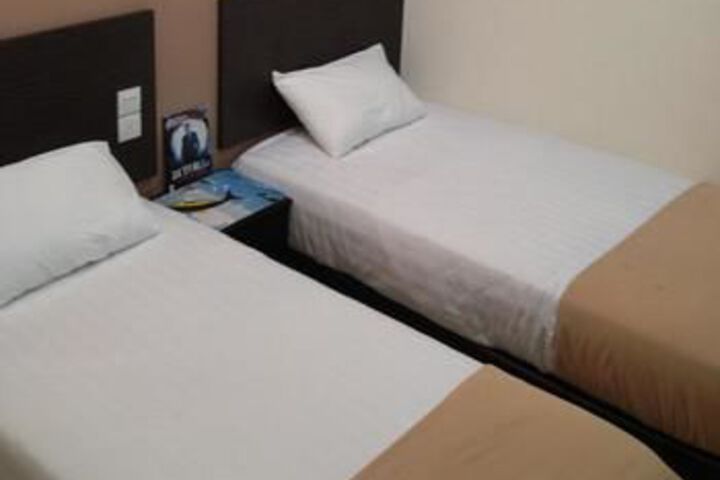 Room 5 of 20