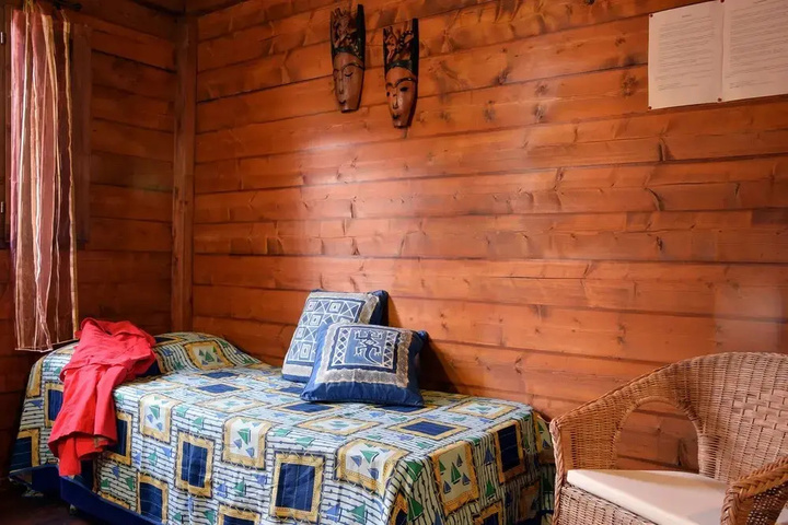 Room 4 of 22