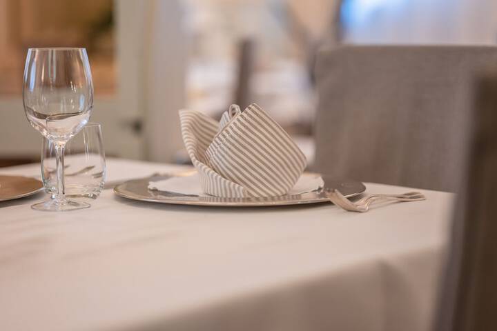 Dining 86 of 115