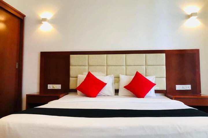 Room 2 of 16