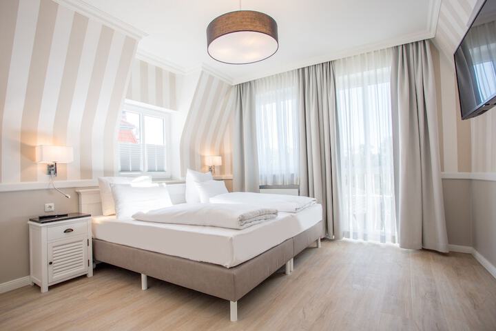 Room 10 of 82