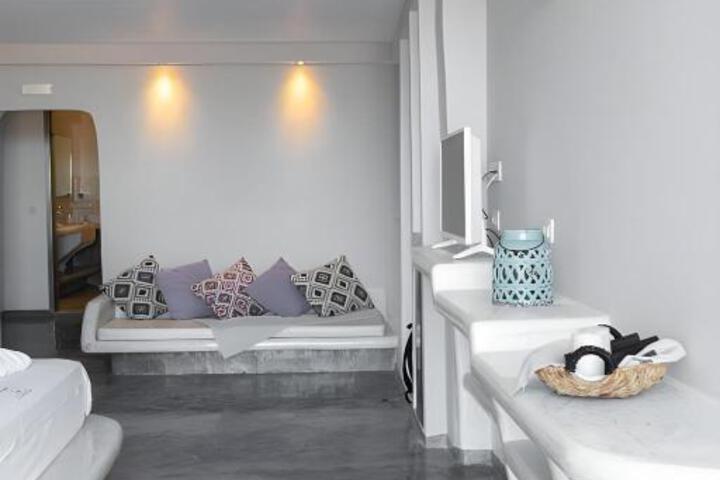 Demilmar Luxury Suites