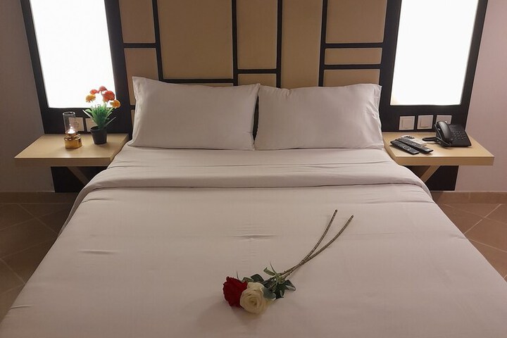 Room 3 of 9
