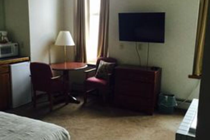 Room 13 of 17