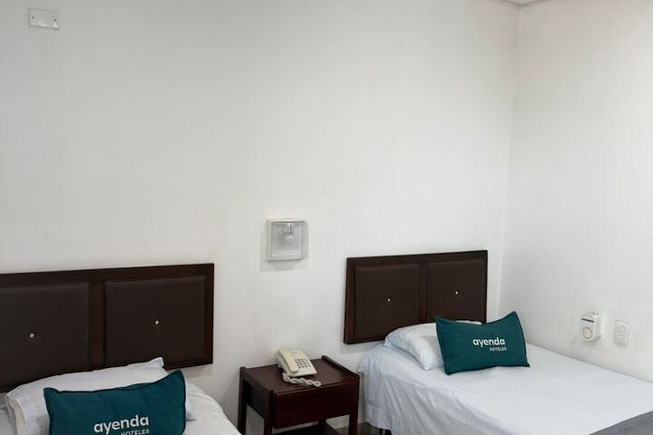 Room 13 of 26
