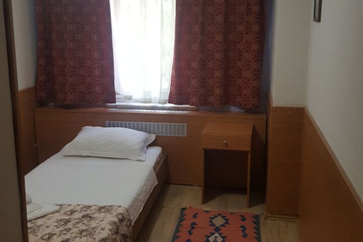 Room 22 of 72