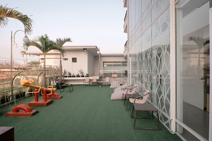 Hotel Exterior 39 of 41