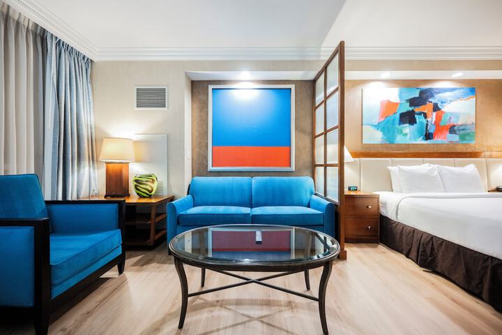 Room 198 of 438