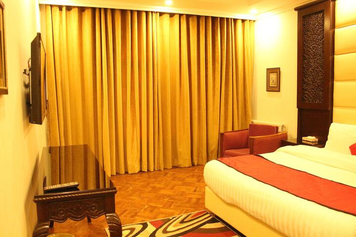 Room 10 of 69