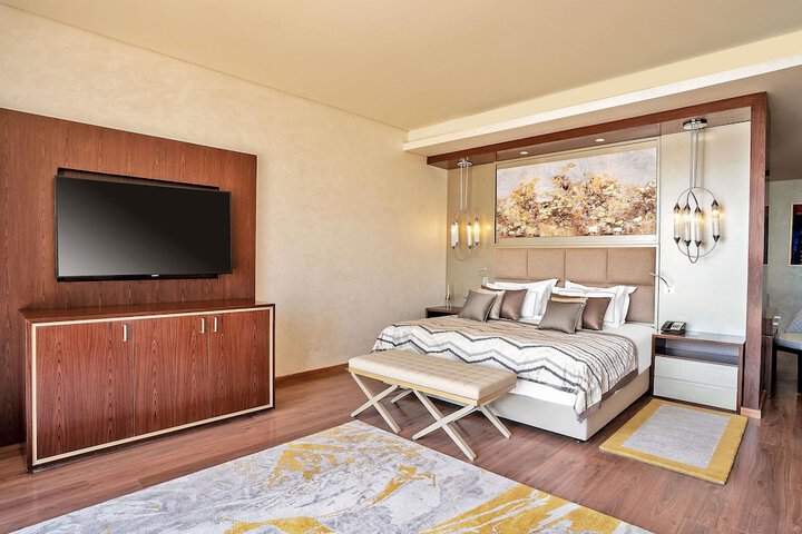 Room 28 of 120