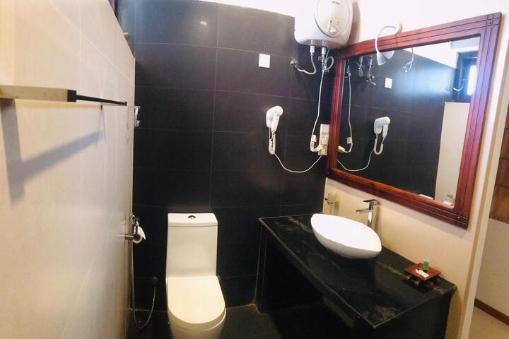 Saru Bluesapphire Hotel