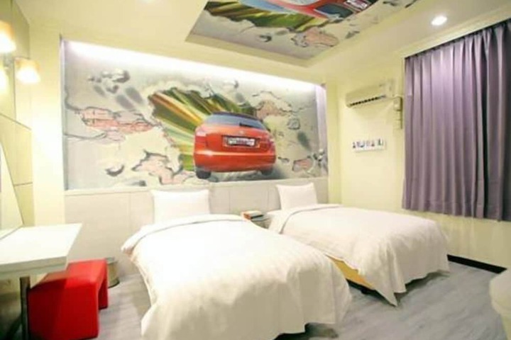 Room 5 of 41